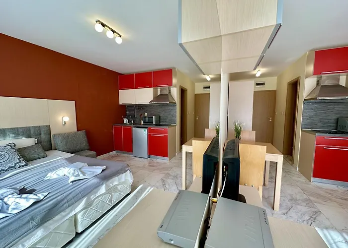 River Park Menada ساني بيتش