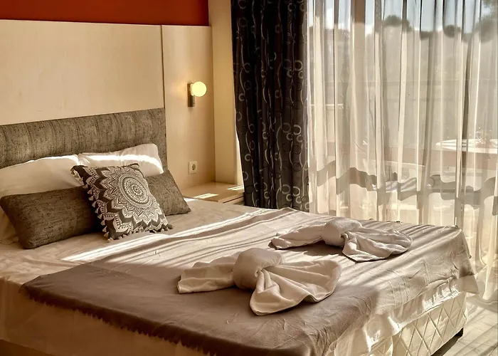 River Park Menada ساني بيتش