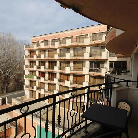 River Park Menada Slăntjev Brjag